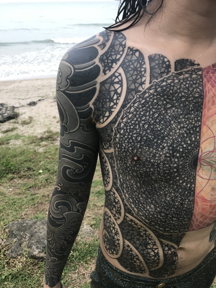 Incredible collab by Nissaco and Gakkinx #Nissaco #gakkin #Gakkinx  #geometry #sacredgeometry #clouds #pattern #ornam… | Body suit tattoo, Cool  tattoos, Body tattoos